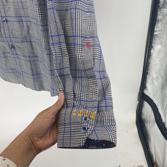 Robert Graham bold print button down purple black - Picture 6 of 8